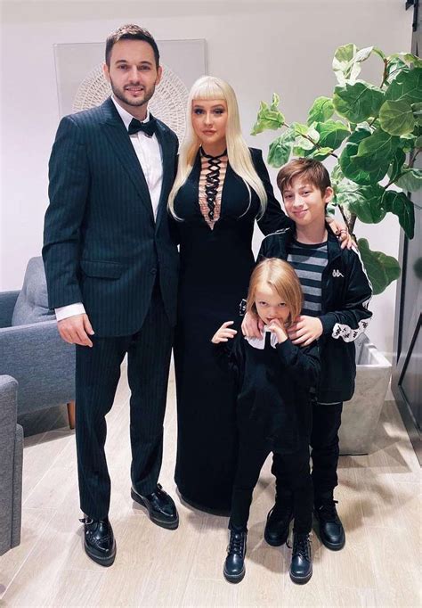 Christina Aguilera Celebrates Daughter Summers 7th Birthday Photos
