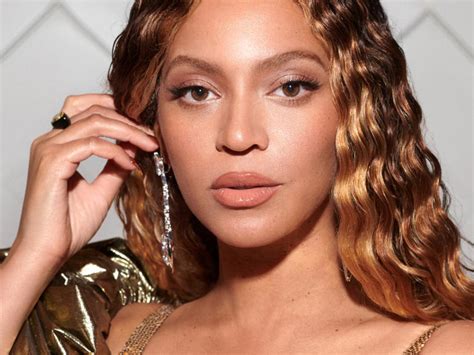 Vollere Lippen Auf Diesen Genialen Lippenstift Trick Setzt Beyoncés Make Up Artist