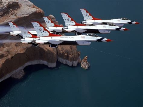 F16 Thunderbirds Download Hd Wallpapers And Free Images