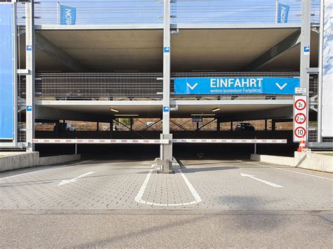 Decathlon sportspezial­vertriebs gmbh „wir arbeiten gerne mit ellerhold, weil auch wenn's zeitlich knapp wird, immer noch alles reibungslos läuft und klappt. Decathlon Plochingen