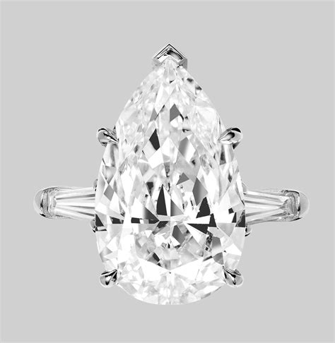 Exceptional Gia Certified 4 Carat Pear Cut Diamond Ring For Sale At