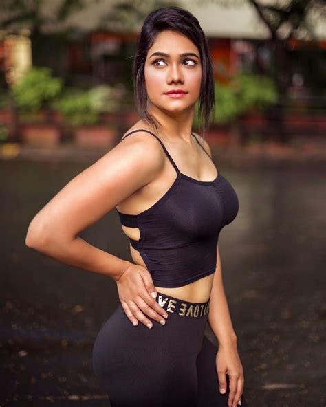 Richi Shah Aunty Desi Hot Dressed To Kill Cheating Yoga Pants Tights Sports Bra
