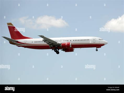 Side View Of Jet Airplane Landing Boeing 737 Stock Photo Alamy