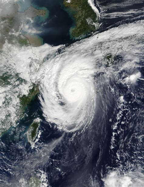 NASA sees the closing eye of Typhoon Chaba