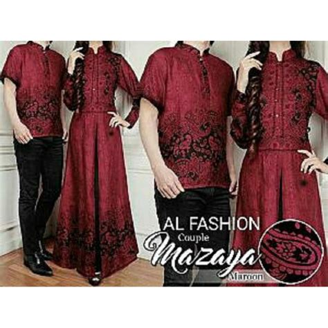 Selain terlihat bergaya,menggunakan pakaian couple juga akan terlihat lebih menarik. 35+ Ide Baju Couple Batik Kekinian - Ide Baju Couple