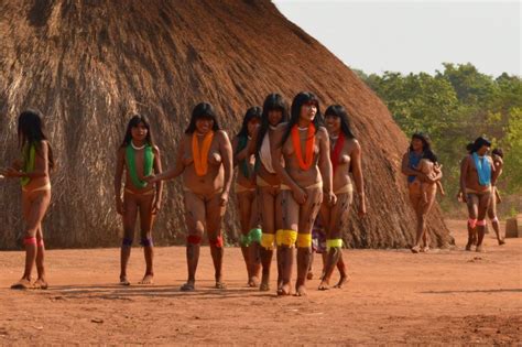 Xingu Indigenous Criancas Indigenas World Cultures People Of The