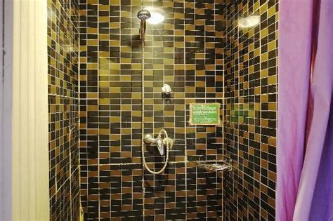 Public Shower Room Picture Of Mix Hostel Chengdu Tripadvisor