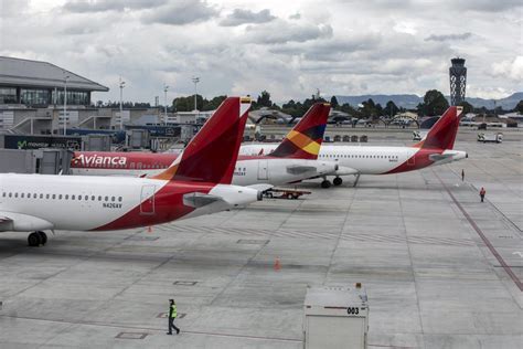 United Pilots Say Avianca Deal Violates Scope Clause In Their Contract