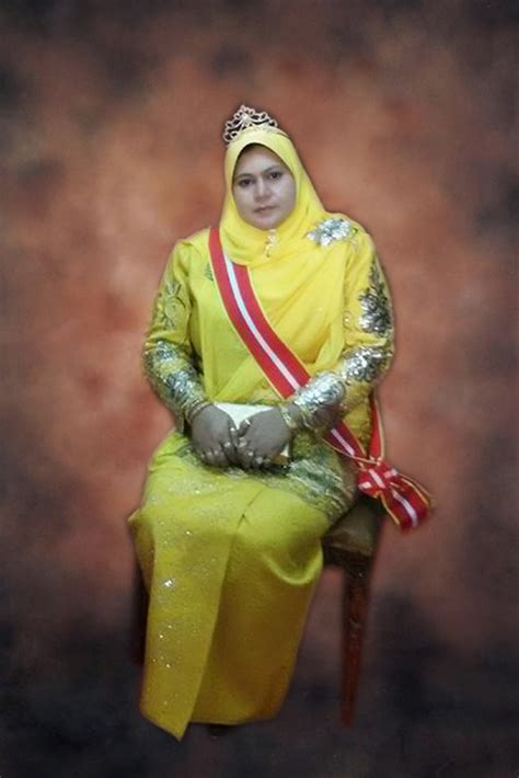Research the raja adnan shah family. "SULTAN MELAKA DARUL ISLAM" OFFICIAL BLOG: PENYERAHAN DAN ...