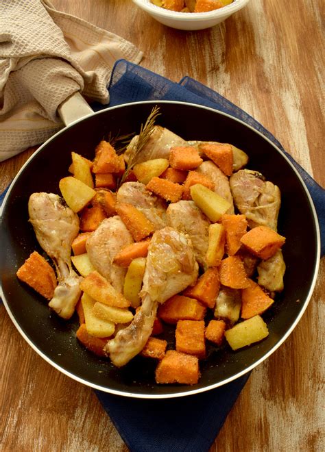Cosce di pollo con patate. Cosce di pollo al forno con double di patate - AppuntiDiGusto