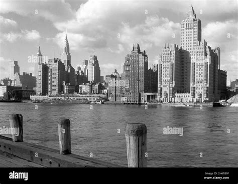 River House 52nd St And E River New York City 1931 Stock Photo Alamy