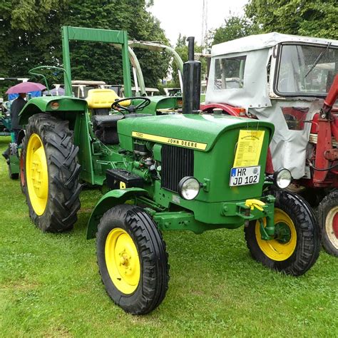 Traktoren Oldtimer / John Deere (4) - Fahrzeugbilder.de