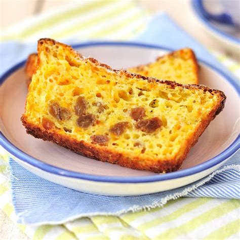 Recette Cake salé à la carotte aux raisins secs et à la cannelle