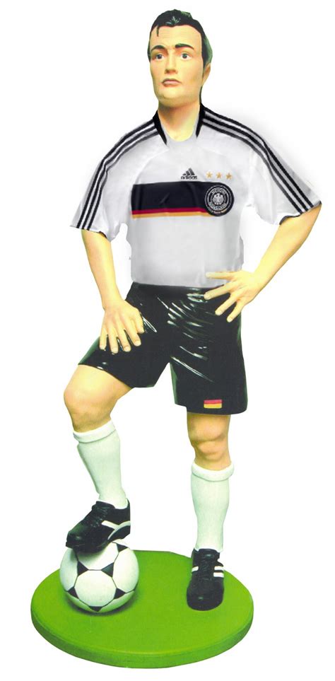 Wer ist der beste fußballer? Fußballspieler Figur in verschiedenen Trikots