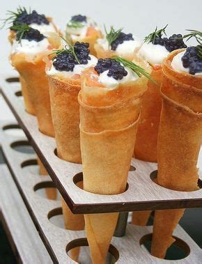 Aujourd'hui, je vous propose une recette pour réaliser des bombes chocolat chaud. Amuse-bouche en cornets - Amuses bouche | Recette apéritif ...