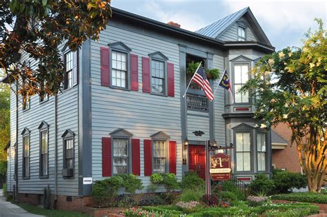 An expanded continental breakfast is served daily with the option of upgrading to a full breakfast for an additional charge. Top Places to Stay in New Bern, NC | Bed and breakfast ...