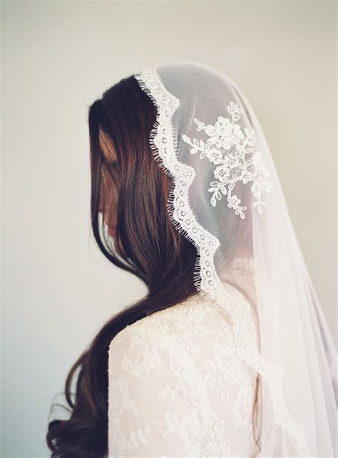 Lace Mantilla Wedding Veil Spanish Bridal Veil Drapey Veil Etsy Hong Kong