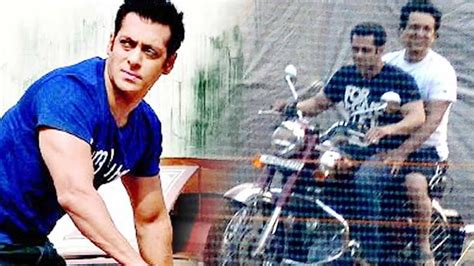 Salman khan lifestyle 2020, income, house, cars, bike, girlfriend, family, biography & net worth. Salman Khan With Friend On A Bike Ride - YouTube