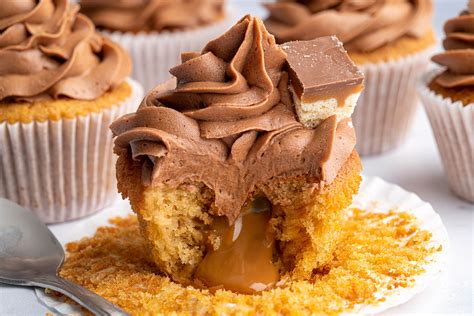 Gluten, egg, and dairy free chocolate cake. Gluten-free Millionaire's Cupcakes Recipe (dairy-free option)