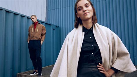 Vhodne zvolený a vkusný odev je súčasťou vašej osobnosti, toho, ako pôsobíte na. Via libera in altri due Paesi: H&M: avanti tutta nel ...