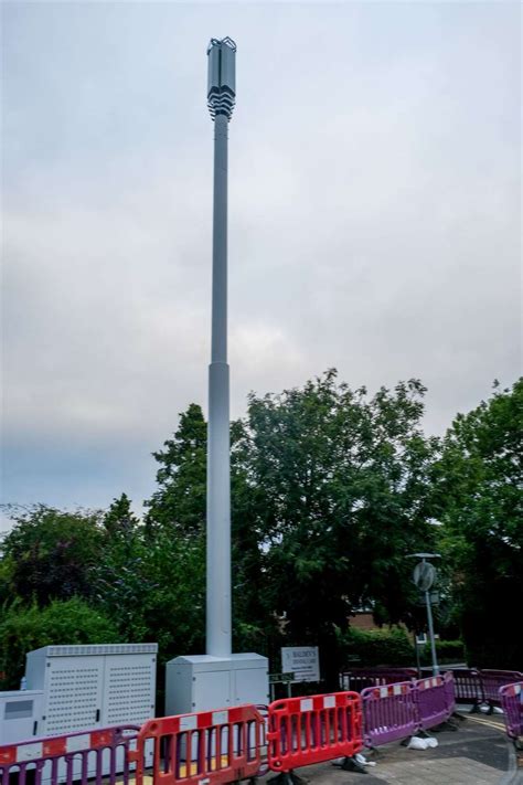 Disbelief As 18 Metre High 5g Phone Mast Is Erected In Newbury