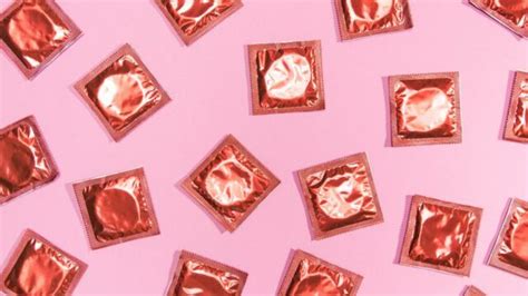 Heres How You Can Have Safe Sex Even If Youre Allergic To Condoms