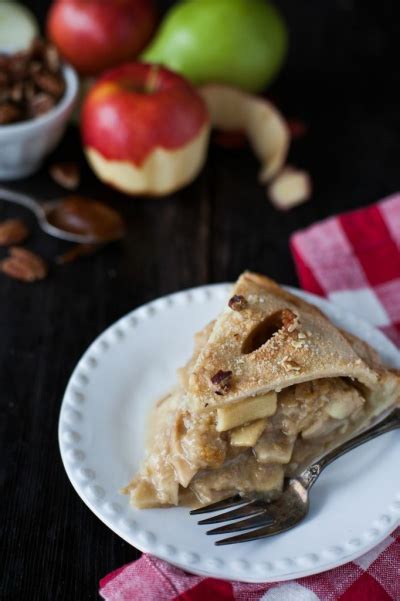 Apple Pear Caramel Praline Pie Bakers Journal