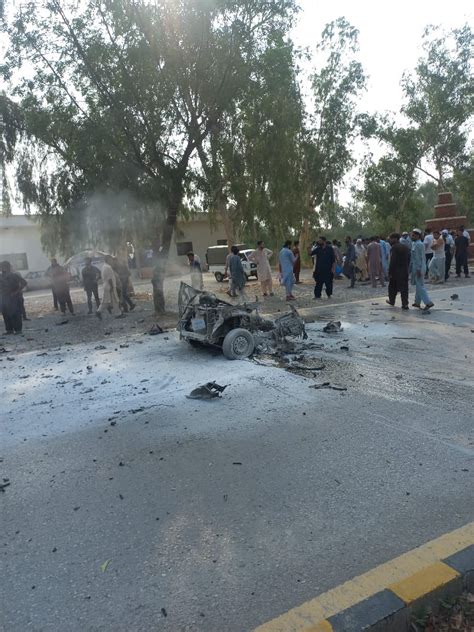 Bahot باہوٹ On Twitter پشاور کے علاقے حیات آباد میں سیکورٹی فورسز کی گاڑی پر خودکش دھماکہ ہوا