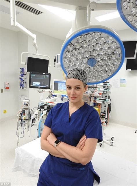 Australian Female Heart Surgeon Takes To Tv In New Show Daily Mail Online