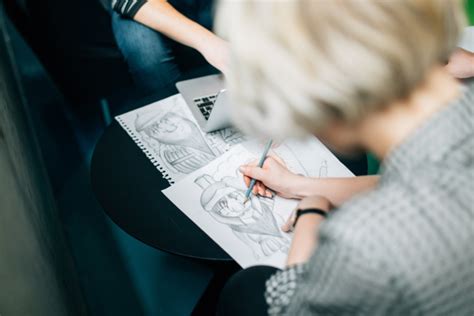 D'autres idées de « coloriages de top model, les coloriages de manequins ». 1001 + images pour le dessin fille parfait - des idées pour développer son créativité