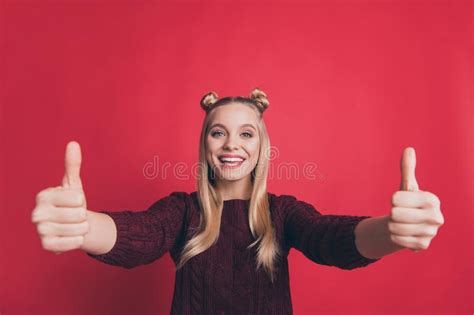 Photo Of Amazing Pretty Lady Raising Thumbs Up Approving Best Quality