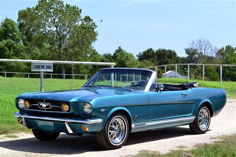 There's no doubt the ford mustang convertible offers you a lot of car for your money versus alternative coupes such as the audi a5 cabriolet or bmw 4 series convertible, but how ford manages to offer such value is less of a. 1965 FORD MUSTANG GT CONVERTIBLE