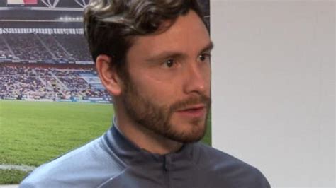 Fc köln riss sich nach dem abpfiff wütend die kapitänsbinde. Jonas Hector: "Es gilt, Verantwortung zu übernehmen ...