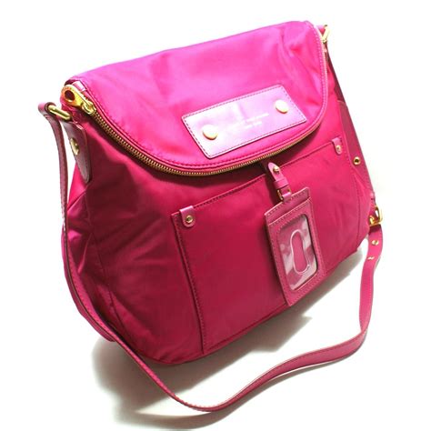 Marc By Marc Jacobs Fuchsia Nylon Large Swing/ Crossbody Bag #M3131092 | Marc By Marc Jacobs 