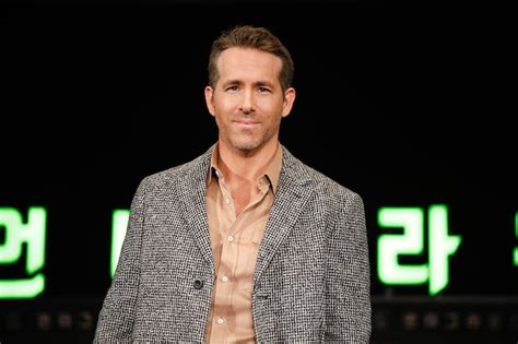 Ryan Reynolds Peloton Ad Spoof Gives The Wife A T She Deserves