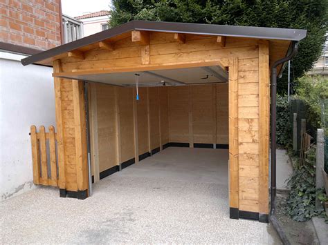 Sistema di fissaggio per lastre in policarbonato e metacrilato per realizzare una copertura per la pioggia su di una pergola/pergolato esistente. Pergolati in legno a Ferrara, Parma e Bologna. Tettoie in ...