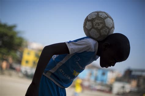 Rios Slums Plagued By Violence Ahead Of World Cup Huffpost