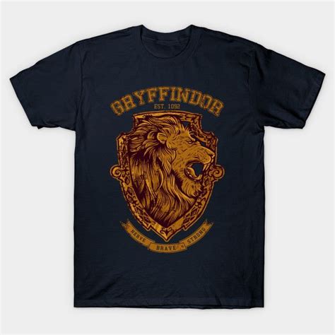 Gryffindor Crest Harry Potter T Shirt The Shirt List Harry Potter