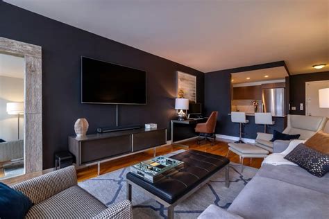 We have hand picked twenty bachelor pads that will give you a new outlook on the proverbial version of the bachelor pad. Before & After: Modern Bachelor Pad Design | Decorilla ...