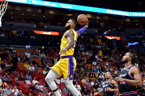 Lakers vs. Heat Final Score: LeBron James is too hot for ...