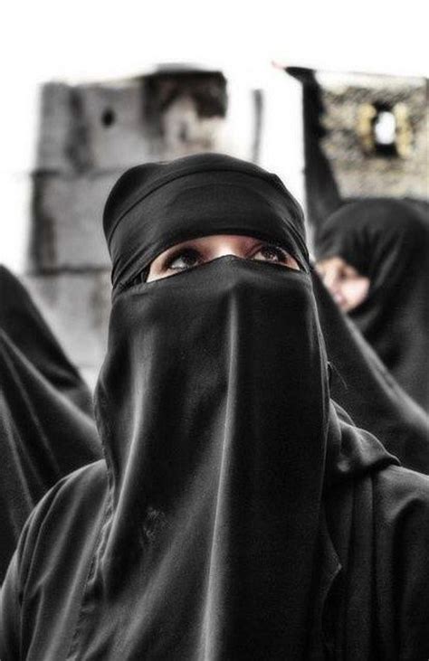 630 best niqab arabian muslim women images on pinterest hijab niqab muslim women and