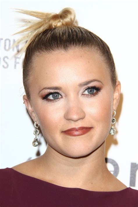 Emily Osment S Hairstyles And Hair Colors Steal Her Style