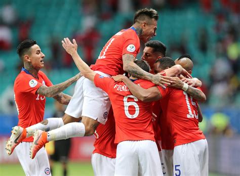 Copa america 2019 is already underway so you can check out current copa america table and where these teams stand. Chile vs Ecuador: Resumen y resultado (2-1) | Copa América ...