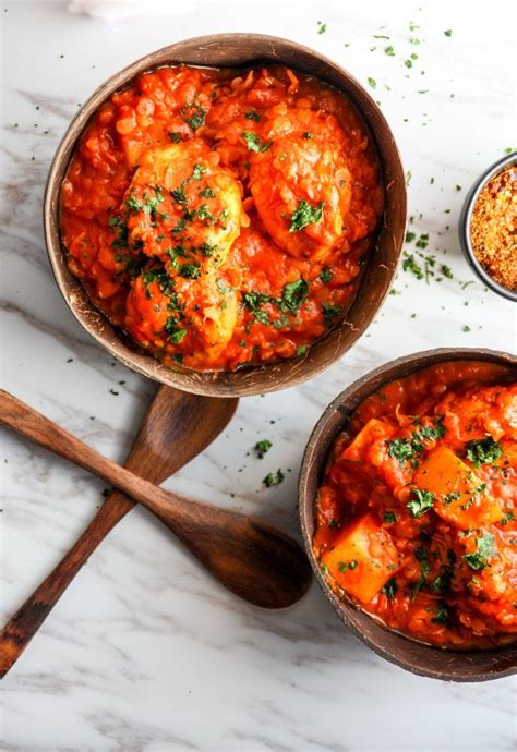 Minimal ingredients and only a few steps make for an easy. Moroccan Chicken & Lentils - Tagine | The Food Blog ...