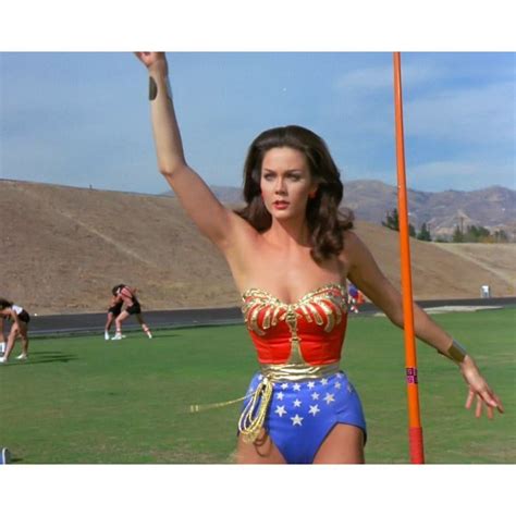 Lynda Carter Wonder Woman Glossy 8x10 Photo Zhr 30 On Ebid United States 210388388