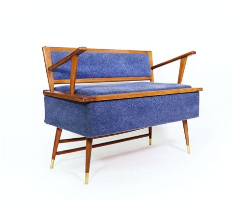 Ordina direttamente online o ritira in negozio. Divano letto Mid-Century, Italia, anni '50 in vendita su ...