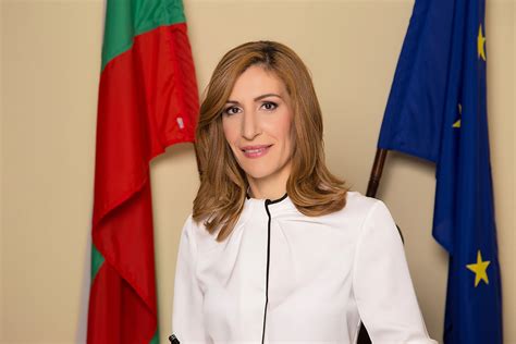Министър Ангелкова ще участва в 22-рата Генерална асамблея на СОТ в ...