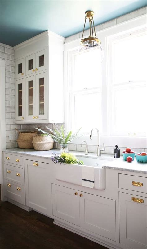 Cabinets take up a surprising amount of space in your kitchen, which means it's essential to choose a style you love. shaker cabinets - gold hardware - modern farmhouse ...
