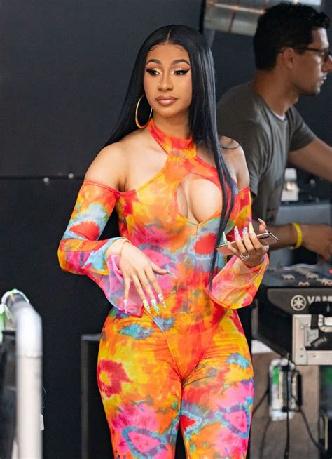 Find Some Shade And Settle Down For Some Flamin Hot Cardi B Pictures
