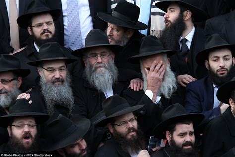 Hasidic Rabbis Gather In Brooklyn For Conference Of Chabad Lubavitch